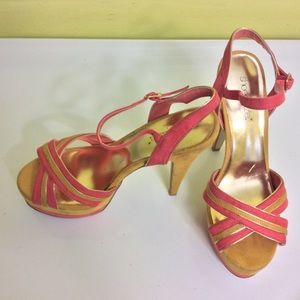 Shoe Dazzle size 8/38